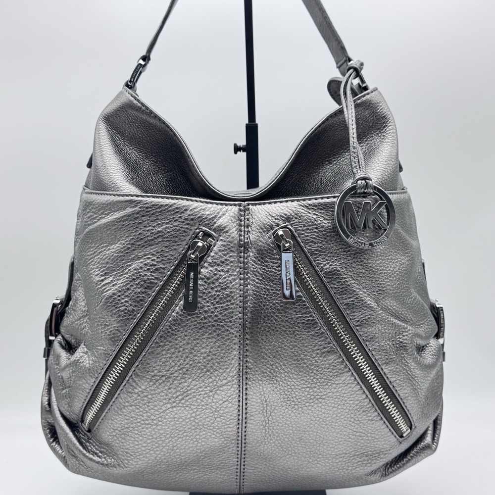 New Michael Kors Evie Hobo Bag Supple Leather Front Zip Pocket Pewter Silver Met